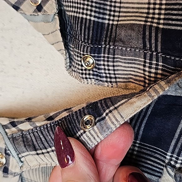 NEW STYLE & CO BLUE PLAID LONG ROLL TAB SLEEVE BUTTON-UP SHIRT - Picture 3 of 16